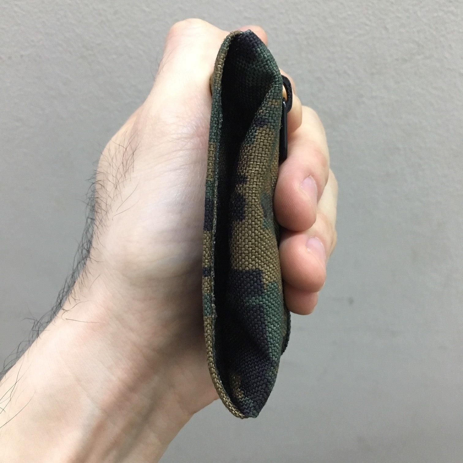 MIL-SPEC KEY WALLET WITH CARD POCKET - 1000 DENIER CORDURA (US WOODLAND DIGITAL) - Image 4