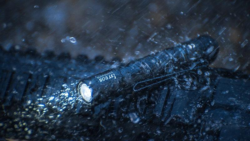 OLIGHT I3T 2 EOS DUAL OUTPUT SLIM EDC FLASHLIGHT (BATTERY INCLUDED) - 200 LUMENS - BLACK - Image 35