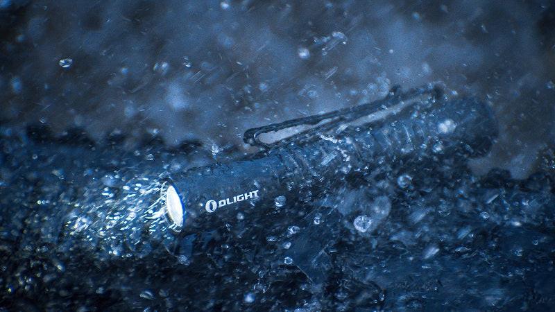 OLIGHT I3T 2 EOS DUAL OUTPUT SLIM EDC FLASHLIGHT (BATTERY INCLUDED) - 200 LUMENS - BLACK - Image 39