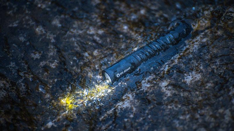 OLIGHT I3T 2 EOS DUAL OUTPUT SLIM EDC FLASHLIGHT (BATTERY INCLUDED) - 200 LUMENS - BLACK - Image 41